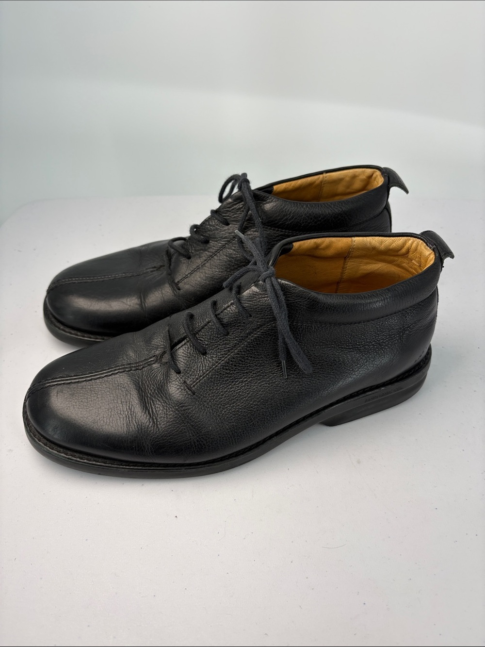 👘 Bostonian Black Leather Lace-Up Casual Boots
